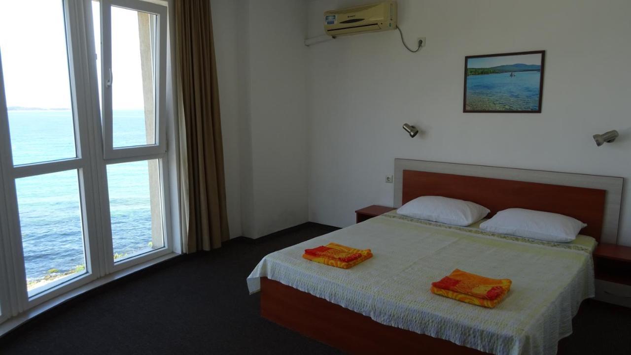 Dobrevi Guest House Primorsko Ngoại thất bức ảnh