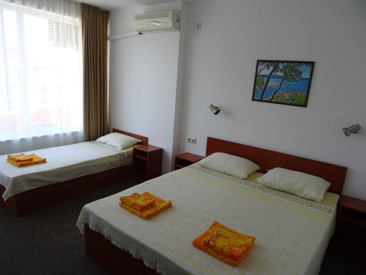 Dobrevi Guest House Primorsko Ngoại thất bức ảnh